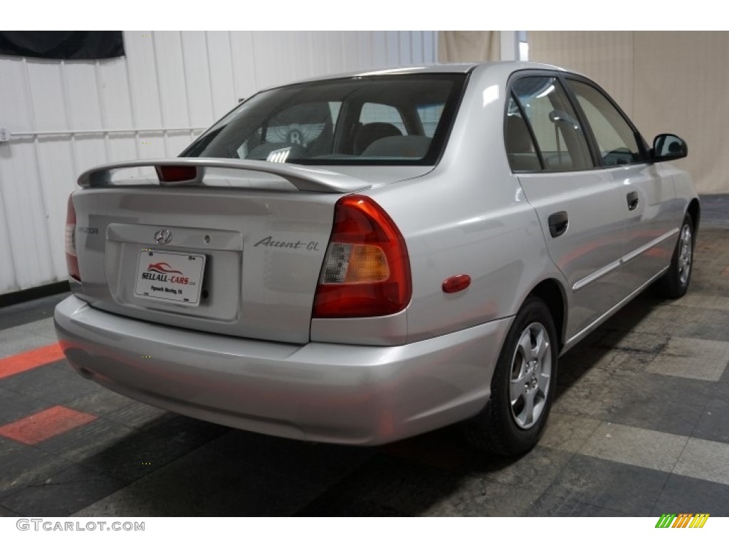 2002 Accent GL Sedan - Silver Mist / Gray photo #8