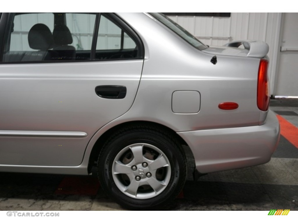 2002 Accent GL Sedan - Silver Mist / Gray photo #62
