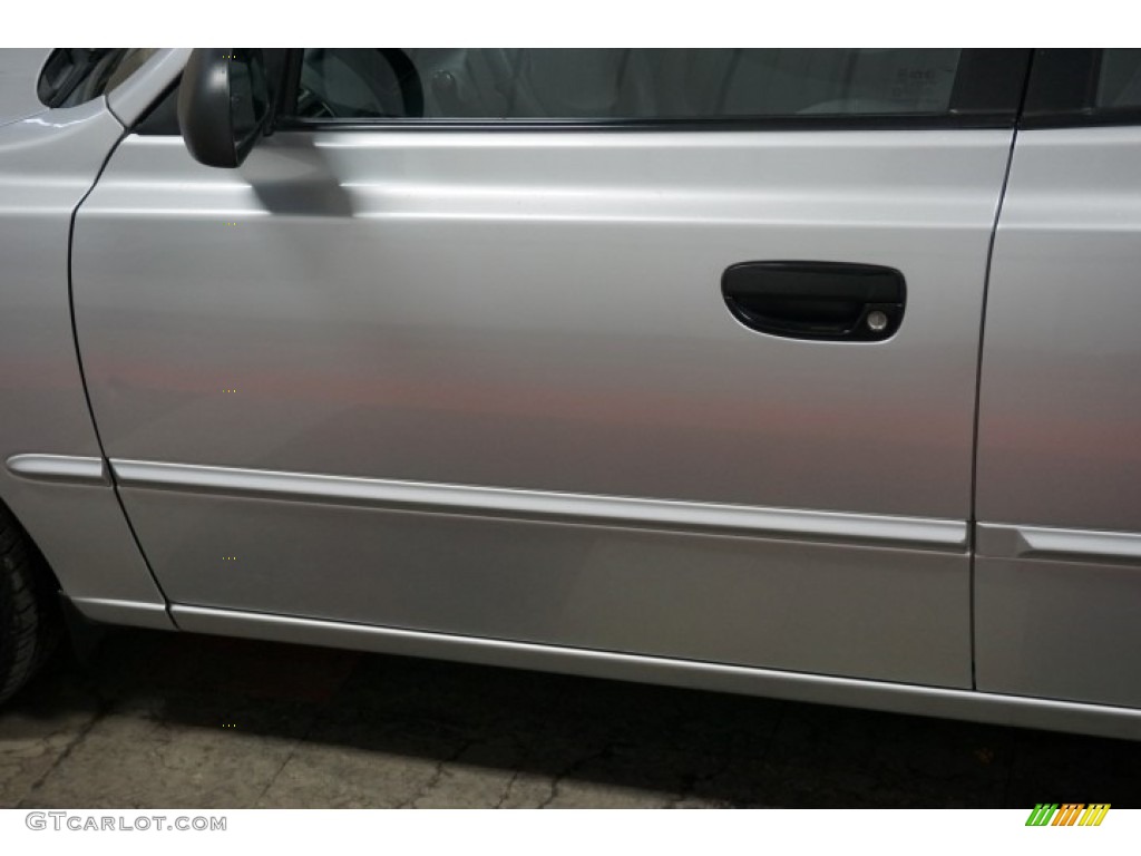 2002 Accent GL Sedan - Silver Mist / Gray photo #66