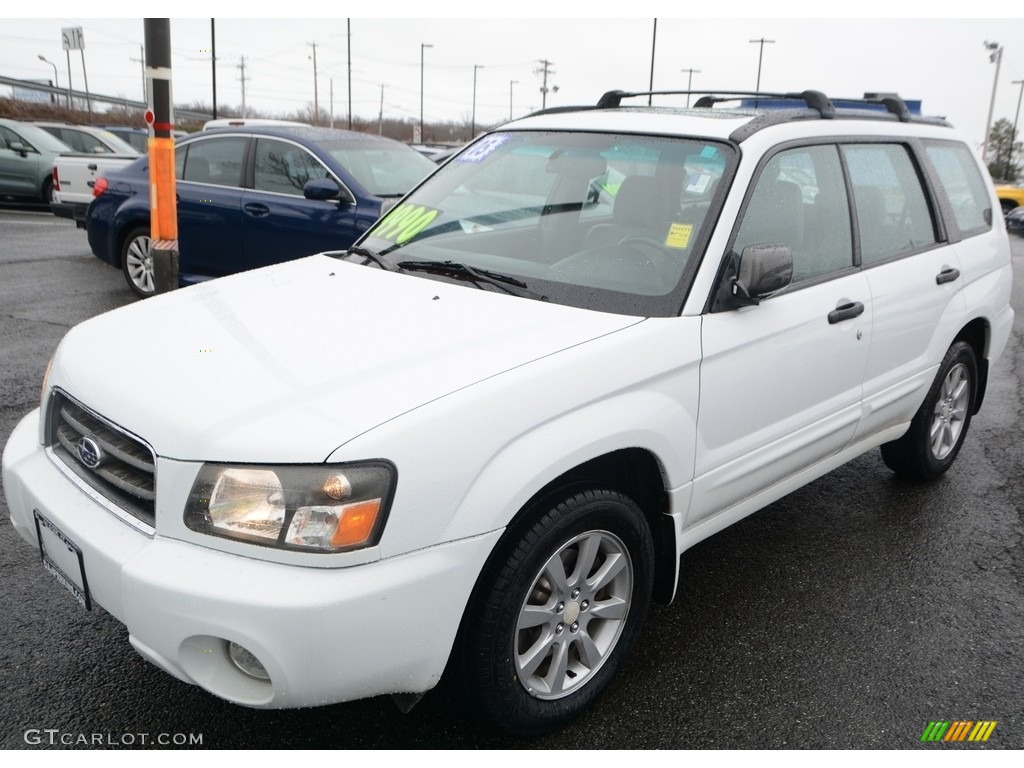 2005 Forester 2.5 XS - Aspen White / Gray photo #2