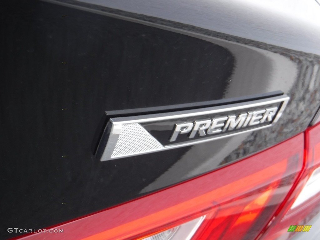 2016 Chevrolet Malibu Premier Marks and Logos Photos