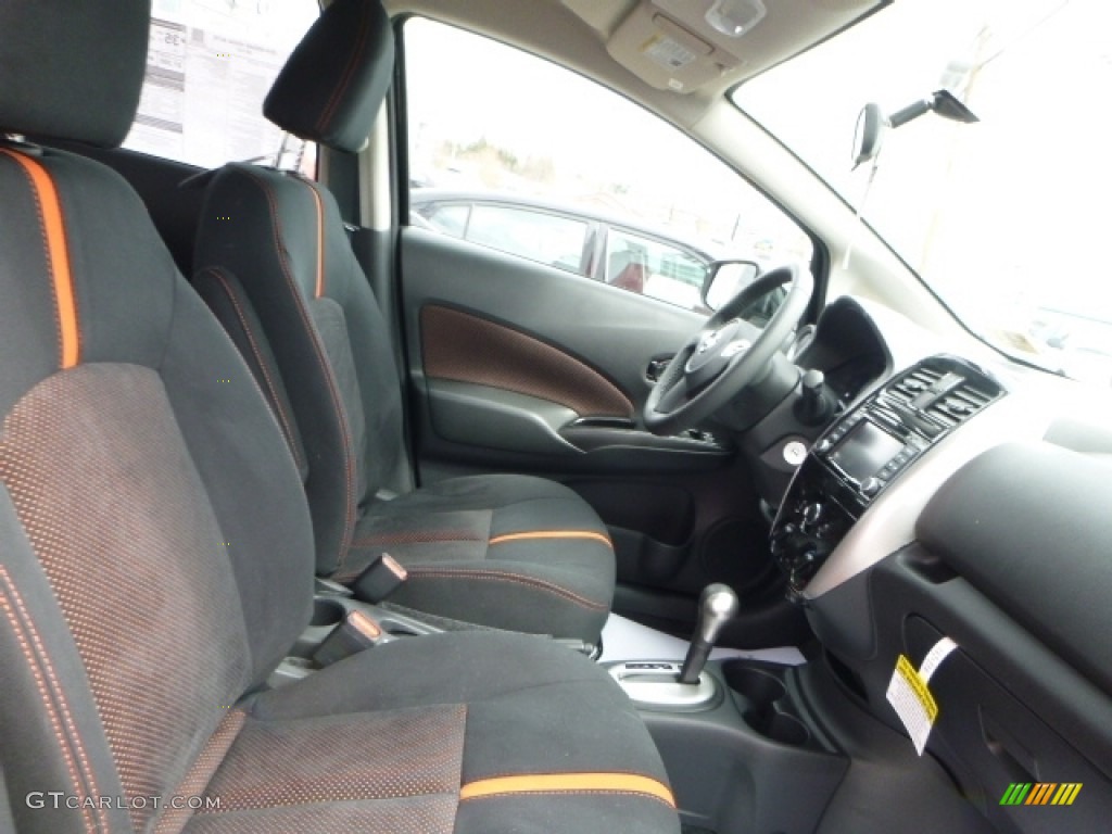2016 Versa Note SR - Super Black / Charcoal photo #3