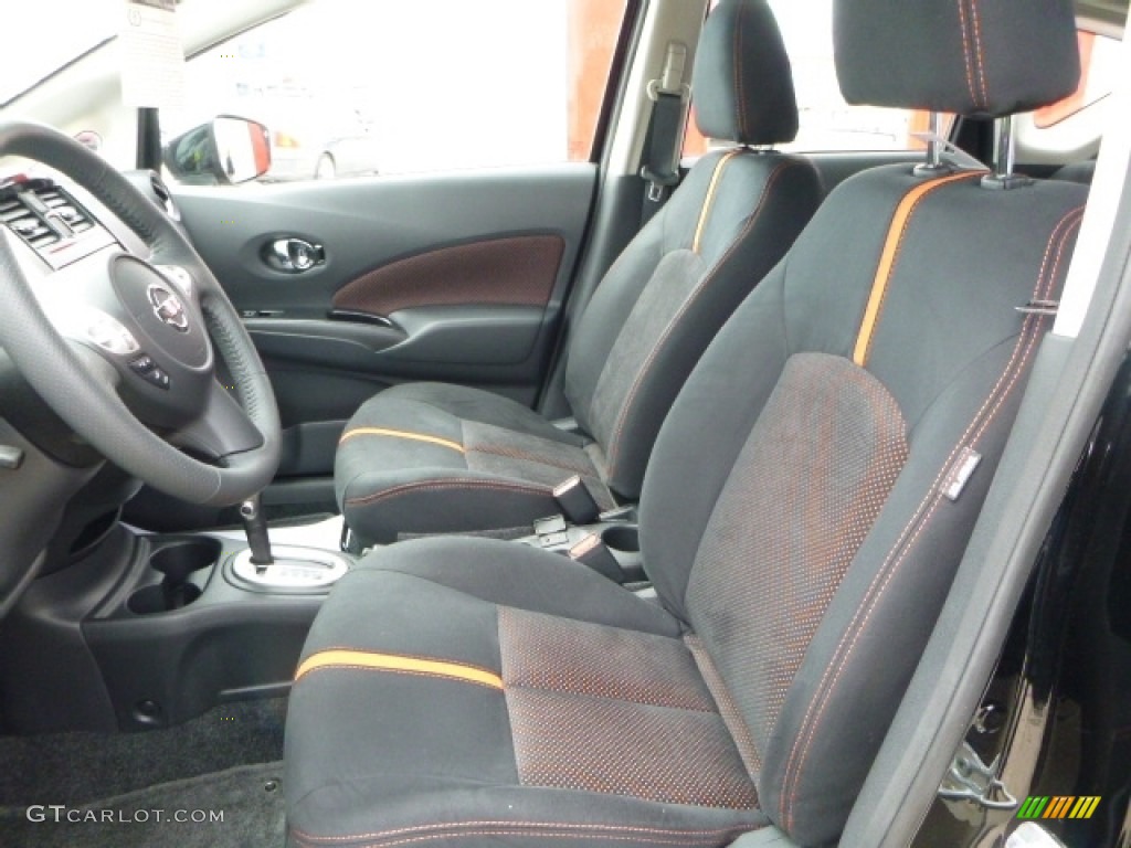 2016 Versa Note SR - Super Black / Charcoal photo #12