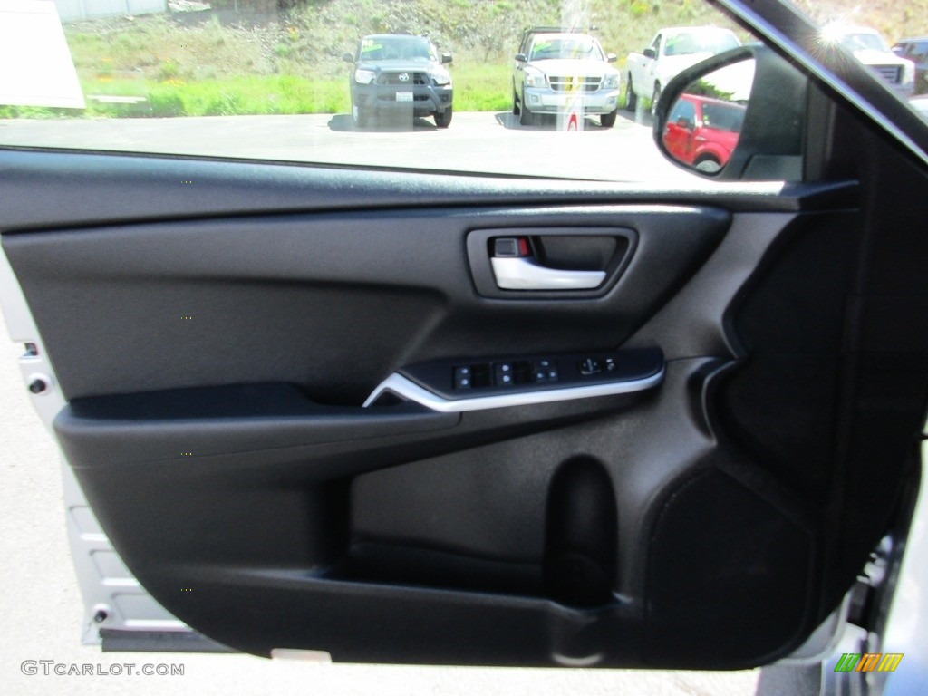 2015 Camry SE - Celestial Silver Metallic / Black photo #8