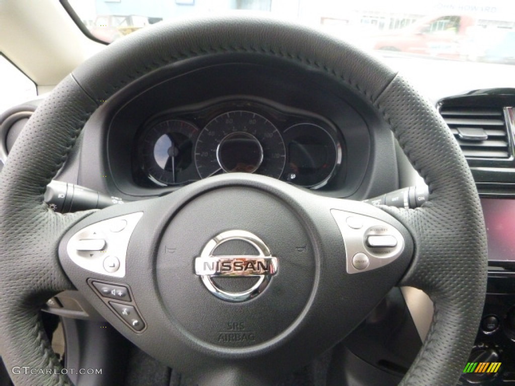 2016 Versa Note SR - Super Black / Charcoal photo #14