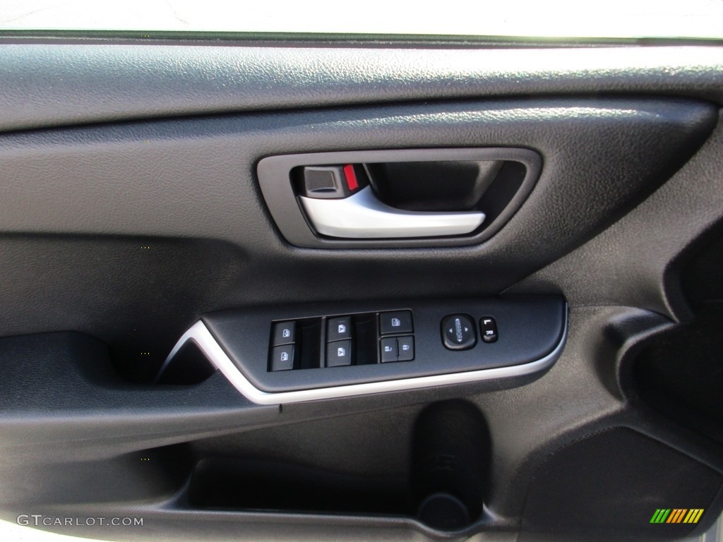 2015 Camry SE - Celestial Silver Metallic / Black photo #9