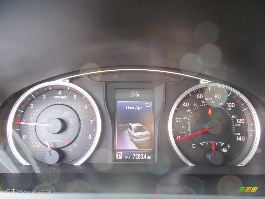2015 Camry SE - Celestial Silver Metallic / Black photo #11