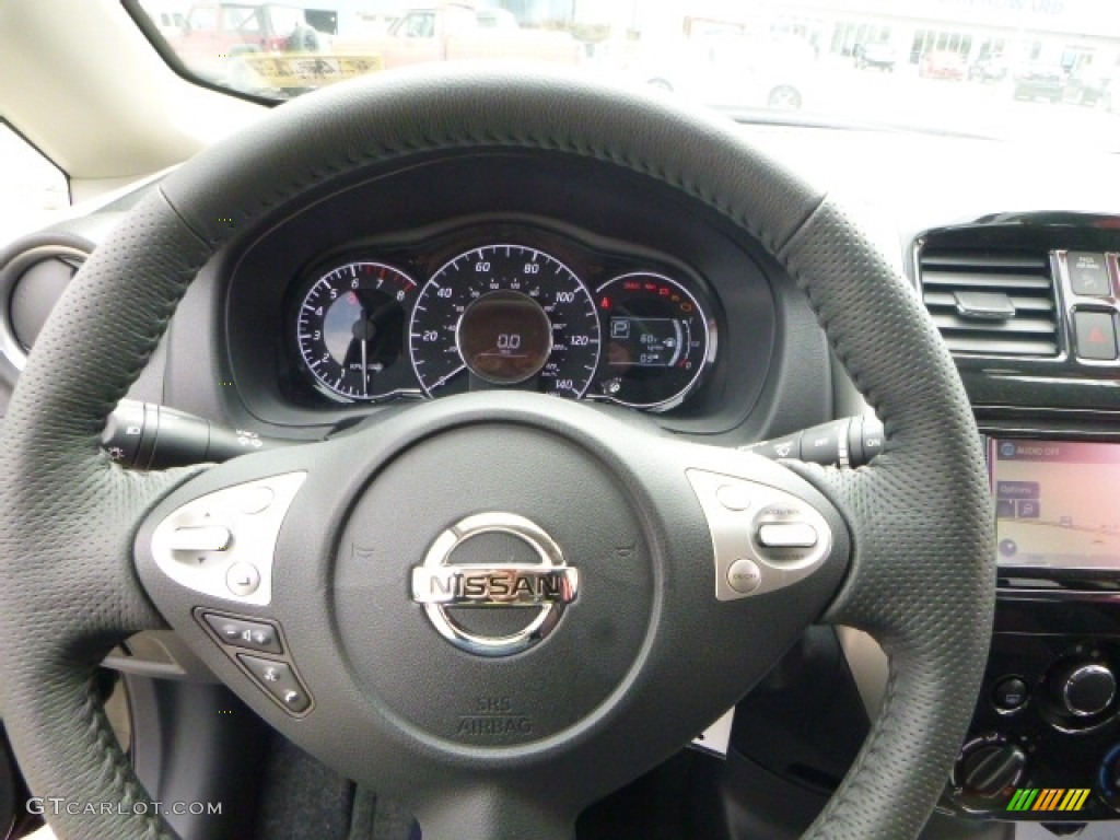 2016 Versa Note SR - Super Black / Charcoal photo #18