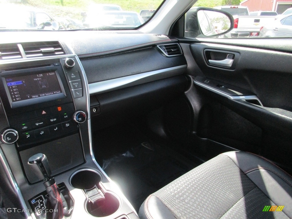 2015 Camry SE - Celestial Silver Metallic / Black photo #14