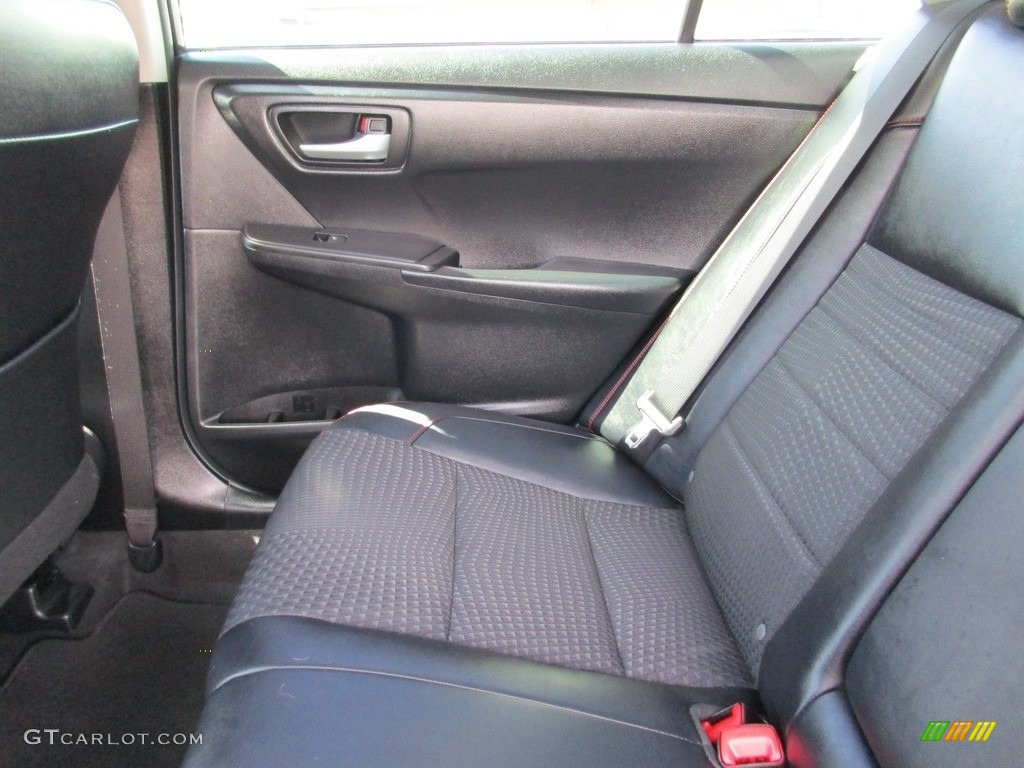 2015 Camry SE - Celestial Silver Metallic / Black photo #20