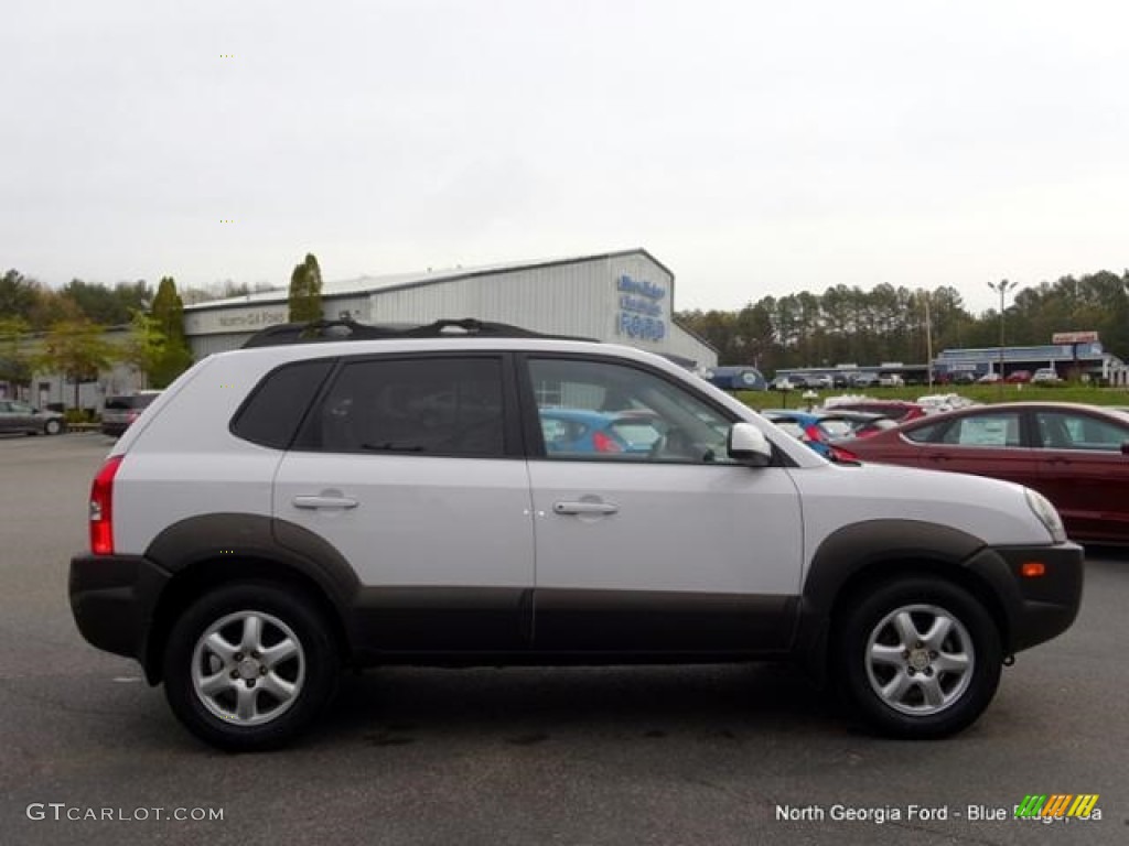 2005 Tucson GLS V6 - Nordic White / Beige photo #6