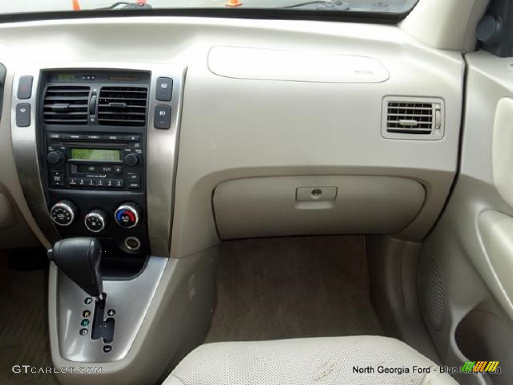 2005 Tucson GLS V6 - Nordic White / Beige photo #18