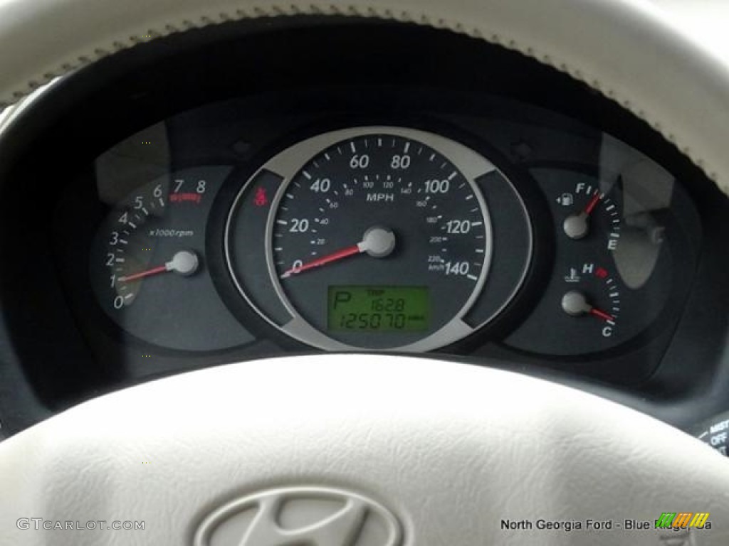 2005 Tucson GLS V6 - Nordic White / Beige photo #19