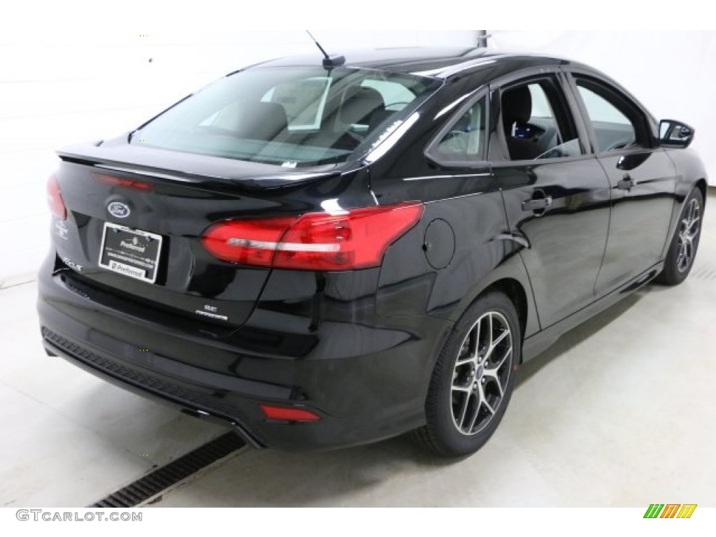 2016 Focus SE Sedan - Shadow Black / Charcoal Black photo #4