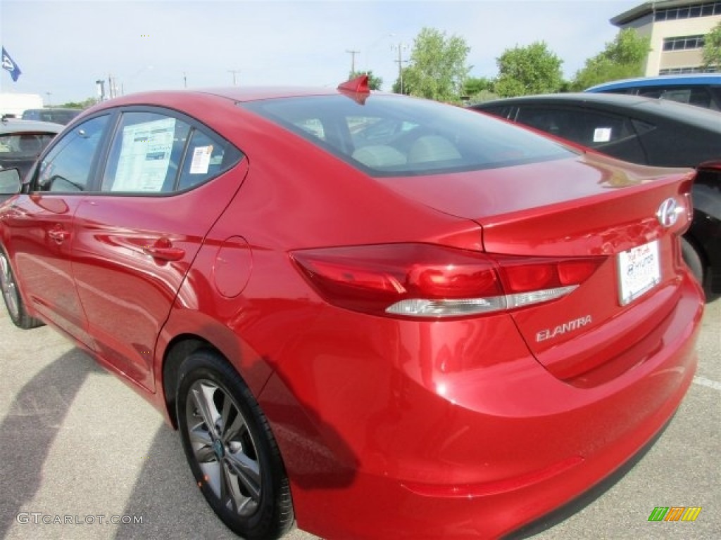2017 Elantra SE - Red / Gray photo #4