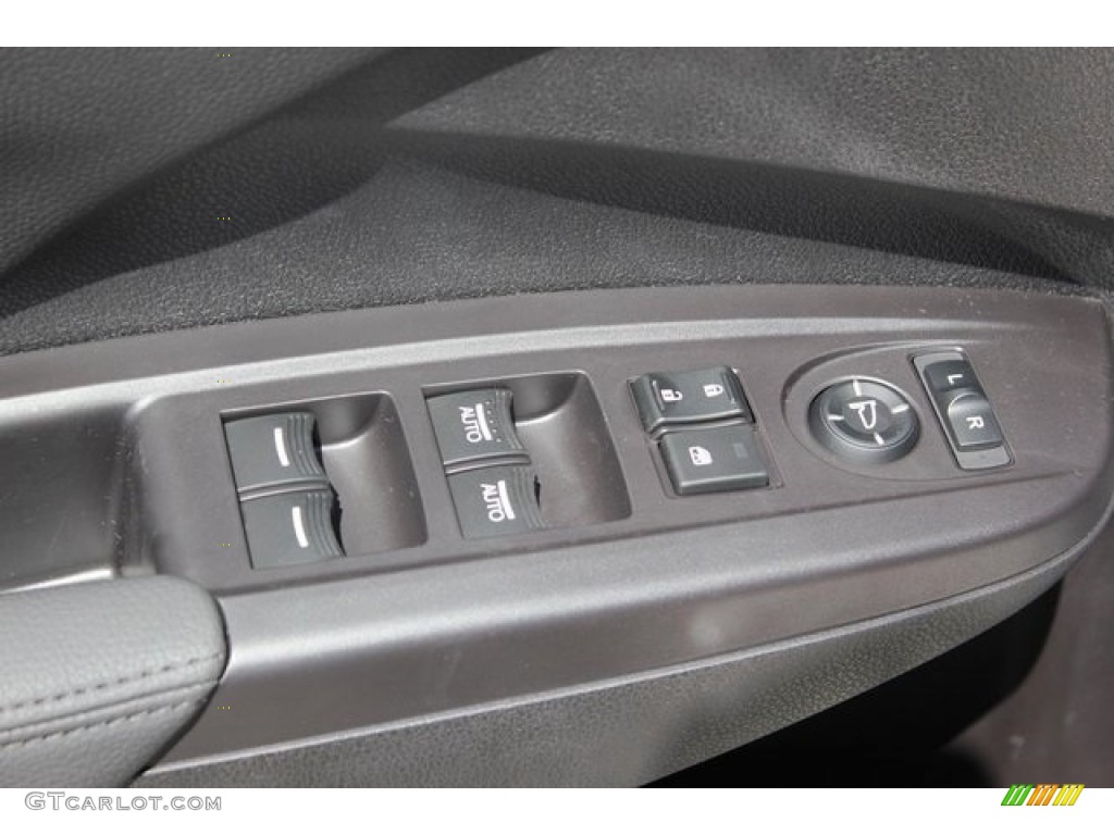 2017 Acura RDX Technology Controls Photo #112155319