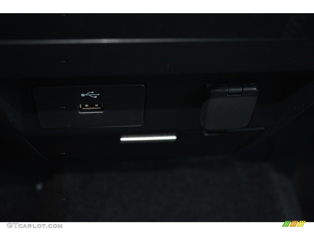 2016 F150 XL SuperCrew 4x4 - Oxford White / Medium Earth Gray photo #13