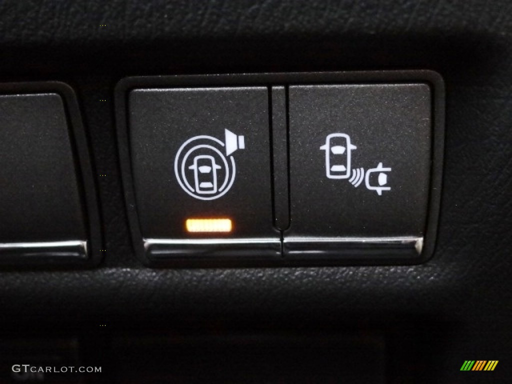2015 Infiniti QX80 Limited AWD Controls Photo #112161889