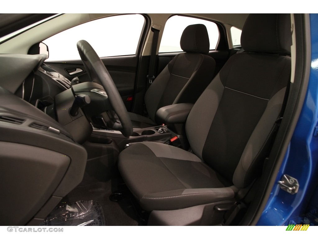 2013 Focus SE Hatchback - Blue Candy / Charcoal Black photo #5