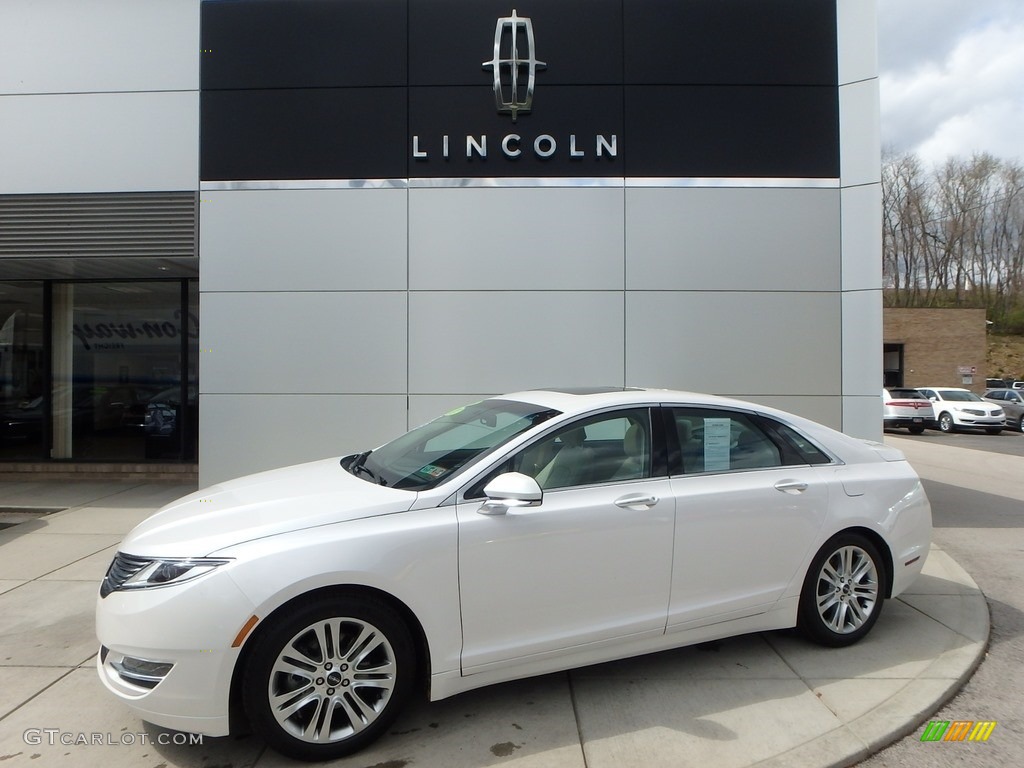 White Platinum Lincoln MKZ