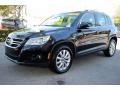 Deep Black Metallic - Tiguan SE Photo No. 5