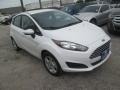 Oxford White - Fiesta SE Hatchback Photo No. 1