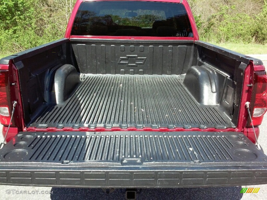 2006 Silverado 1500 LS Crew Cab 4x4 - Sport Red Metallic / Dark Charcoal photo #7
