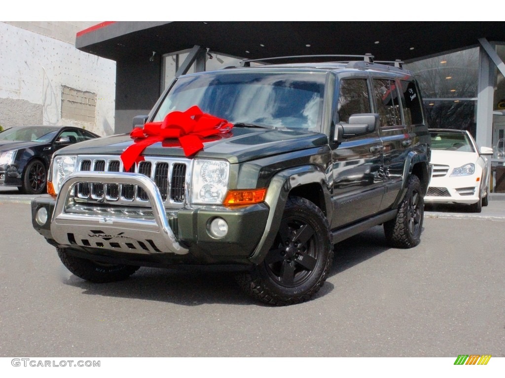 2007 Commander Sport 4x4 - Jeep Green Metallic / Medium Slate Gray photo #3