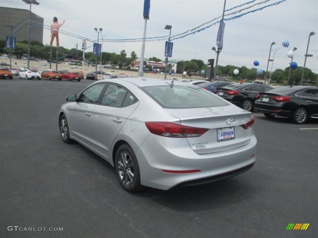 2017 Elantra SE - Silver / Gray photo #5