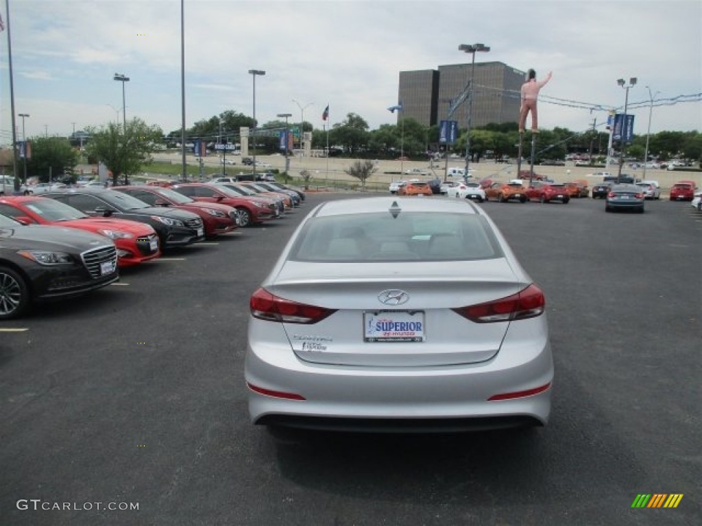 2017 Elantra SE - Silver / Gray photo #6