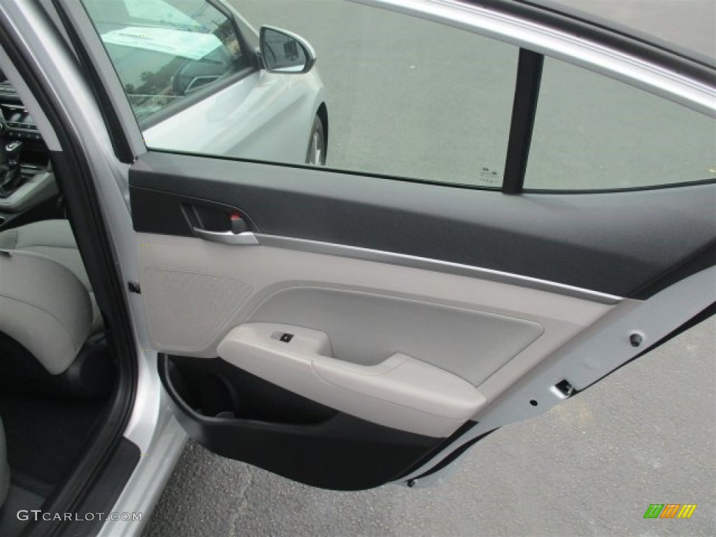 2017 Elantra SE - Silver / Gray photo #13