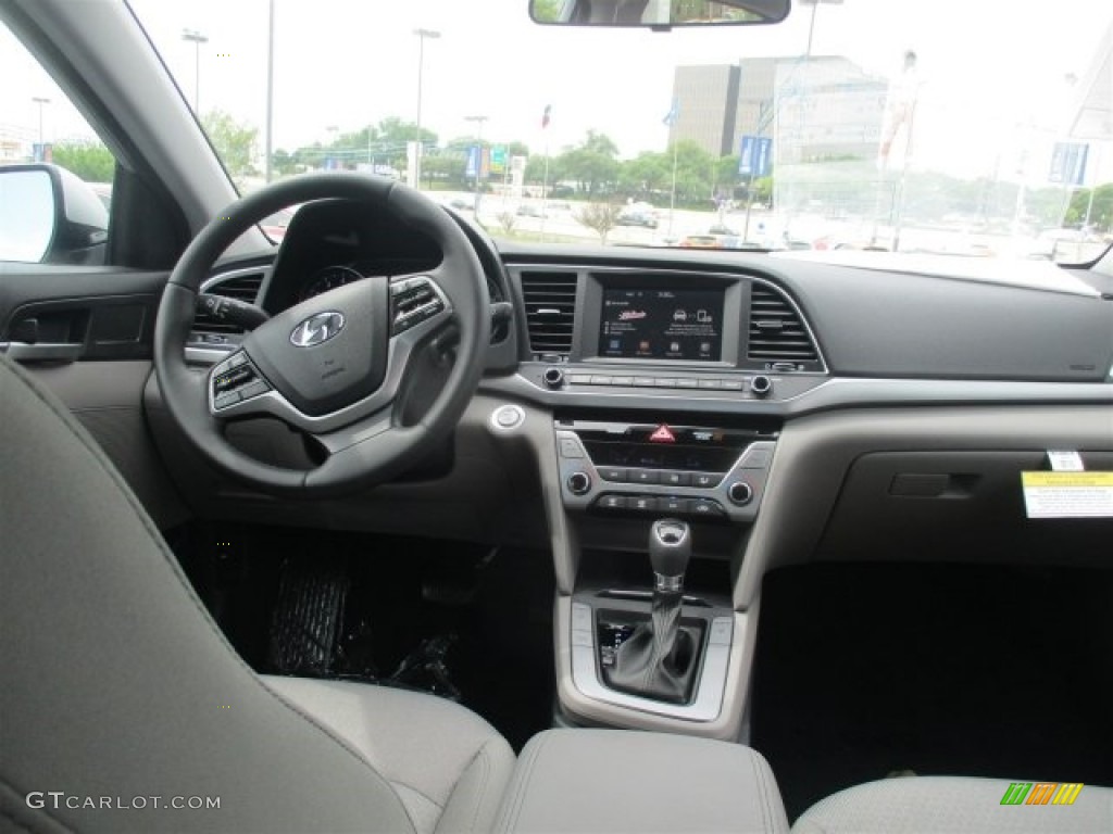 2017 Elantra SE - Silver / Gray photo #15