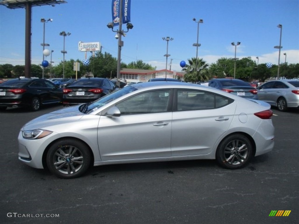 2017 Elantra SE - Silver / Gray photo #4