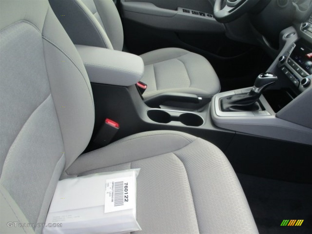 2017 Elantra SE - Silver / Gray photo #11