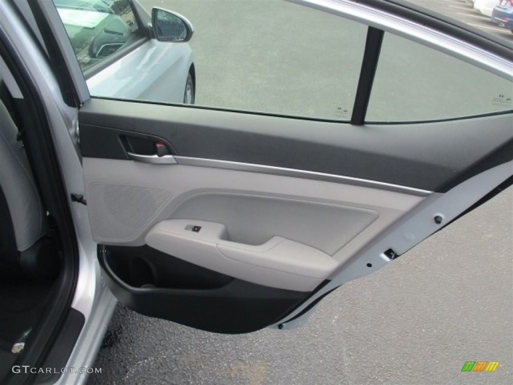 2017 Elantra SE - Silver / Gray photo #12