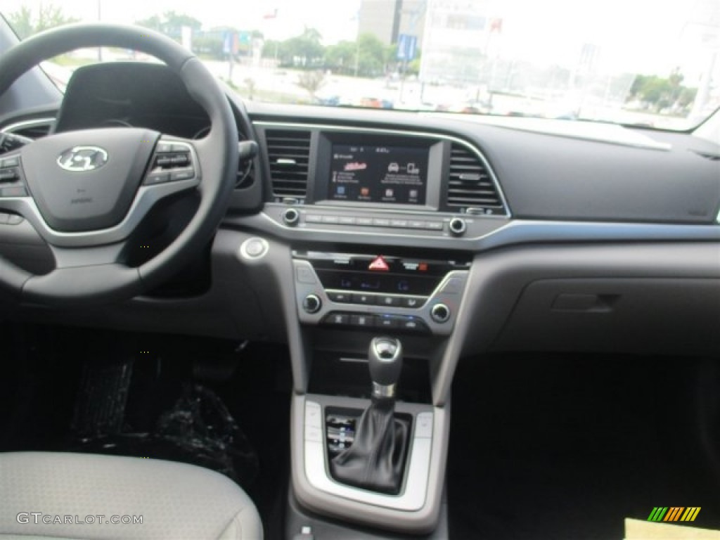 2017 Elantra SE - Silver / Gray photo #14