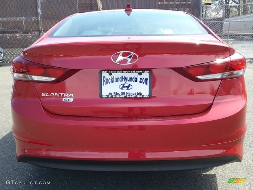 2017 Elantra SE - Red / Gray photo #3