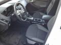 Oxford White - Focus SE Hatchback Photo No. 8