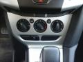 Oxford White - Focus SE Hatchback Photo No. 14