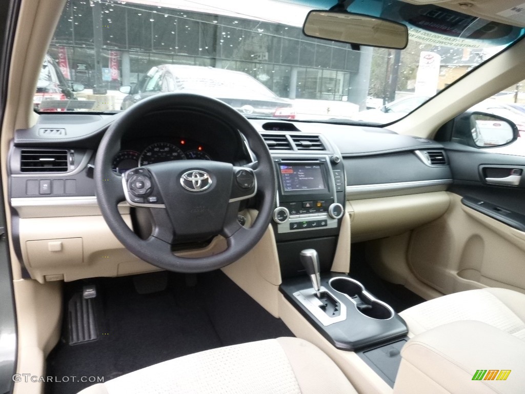 2013 Camry LE - Cypress Green Metallic / Ivory photo #7