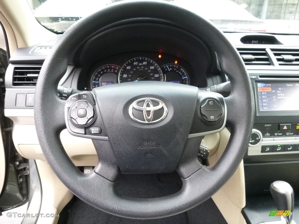2013 Camry LE - Cypress Green Metallic / Ivory photo #19