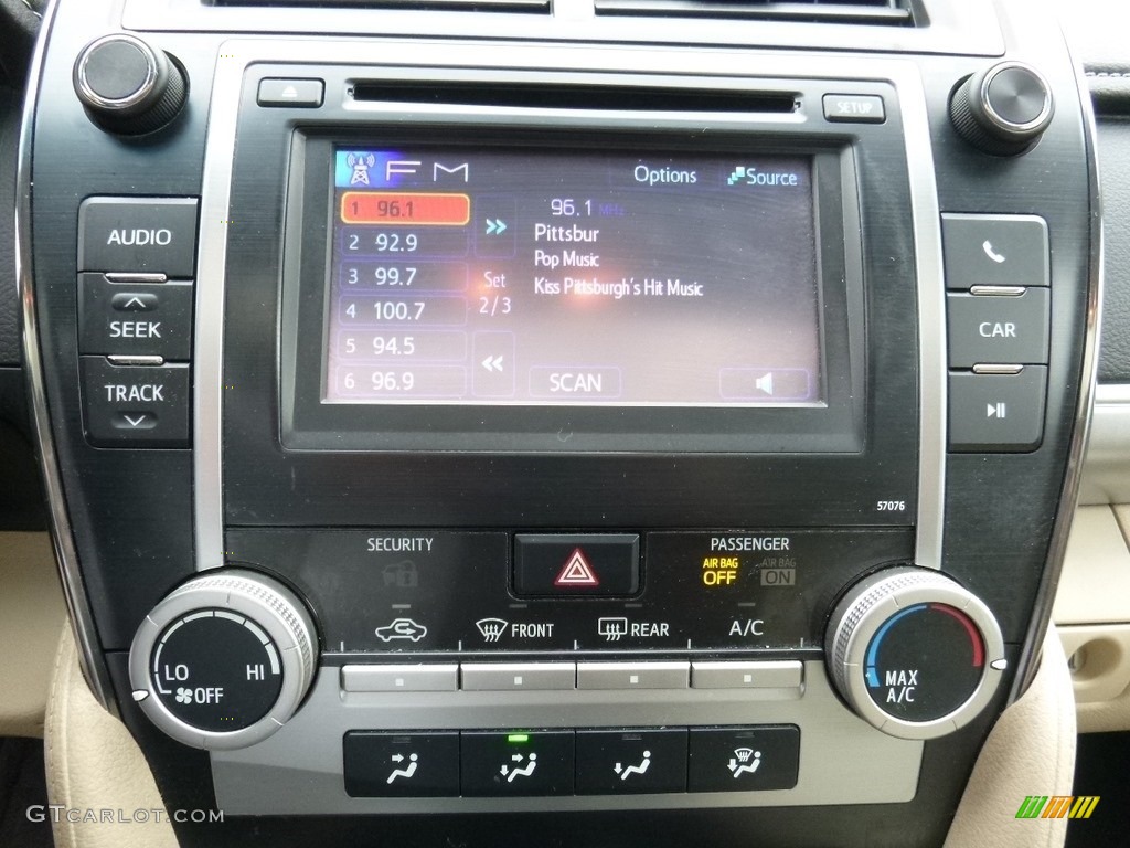 2013 Camry LE - Cypress Green Metallic / Ivory photo #24
