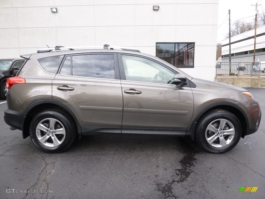 2015 RAV4 XLE - Pyrite Mica / Latte photo #2