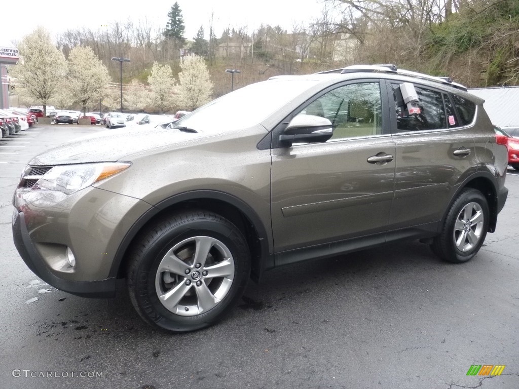2015 RAV4 XLE - Pyrite Mica / Latte photo #3