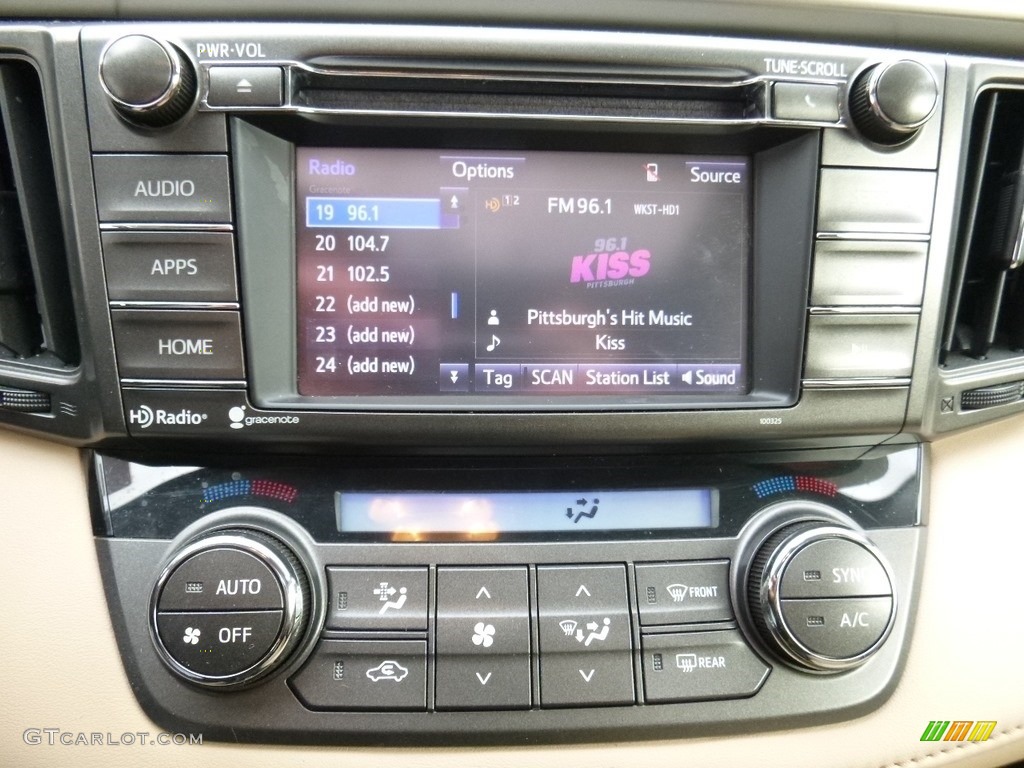 2015 RAV4 XLE - Pyrite Mica / Latte photo #24
