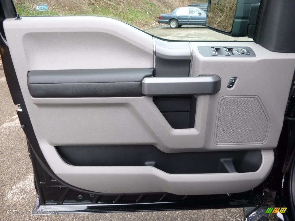 2016 F150 XLT SuperCrew 4x4 - Shadow Black / Medium Earth Gray photo #13