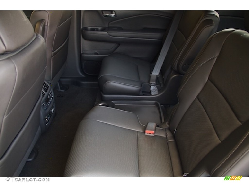 2016 Pilot Elite AWD - Crystal Black Pearl / Black photo #11
