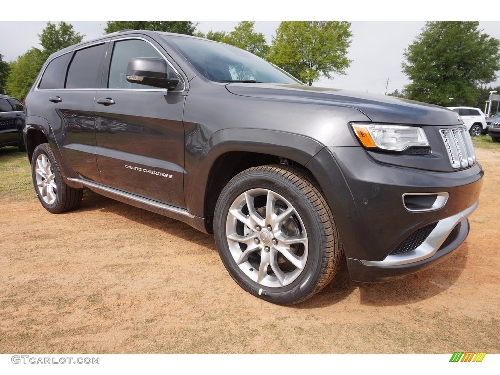 2016 Grand Cherokee Summit - Granite Crystal Metallic / Black photo #4