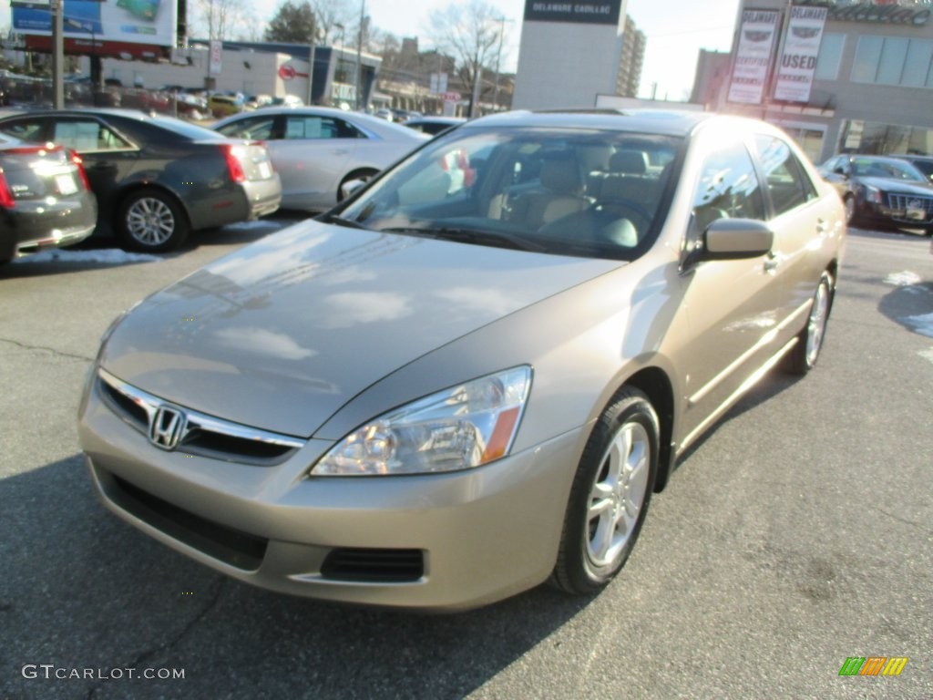 2007 Accord EX-L Sedan - Desert Mist Metallic / Ivory photo #2