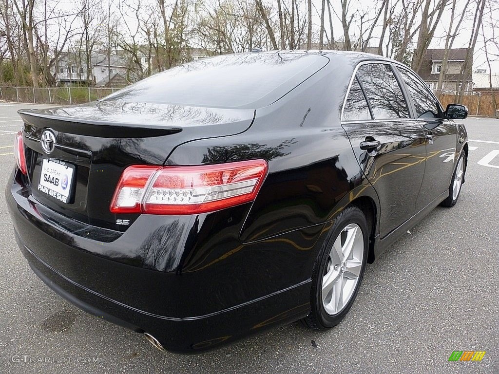 2010 Camry SE V6 - Black / Dark Charcoal photo #5